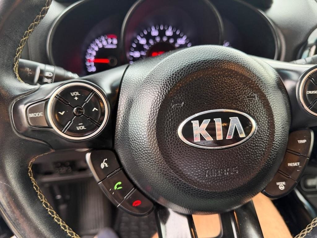 Used 2016 Kia Soul + w/ Audio Package FWD image 27