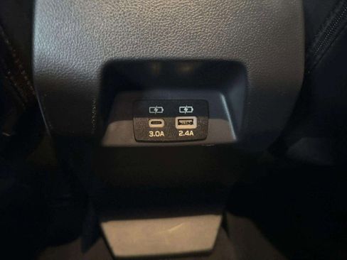 Used 2024 Subaru Crosstrek 2.0i Premium image 36