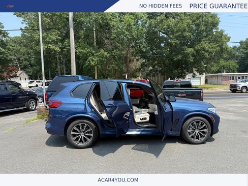 Used 2019 BMW X5 xDrive50i w/ M Sport Package AWD/4WD image 11