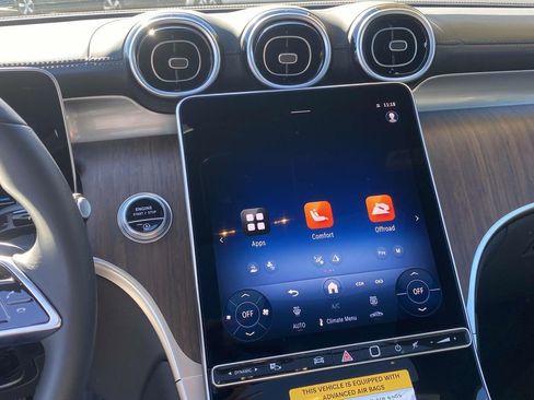 Certified 2025 Mercedes-Benz GLC 300 4MATIC image 22