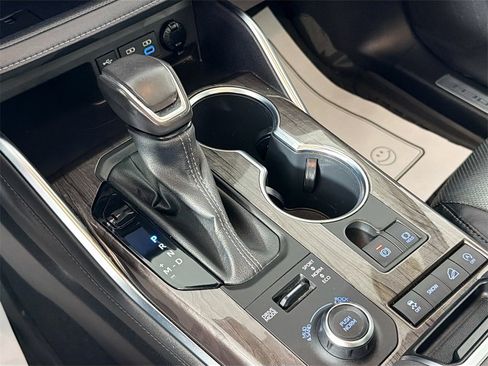 Used 2022 Toyota Highlander Limited image 17