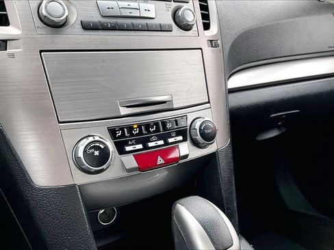 Used 2012 Subaru Legacy 2.5i Premium w/ All-Weather Pkg image 34