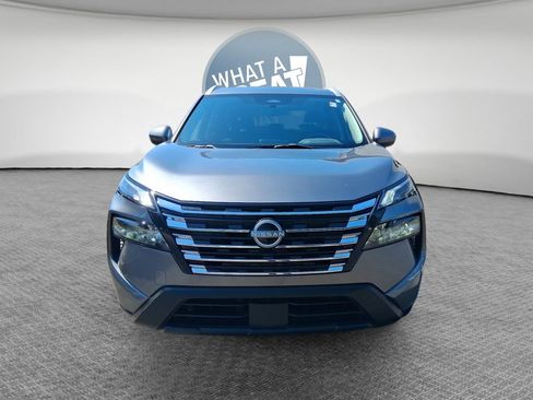 Used 2024 Nissan Rogue SV w/ SV Premium Package AWD/4WD image 9