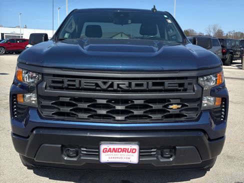 Used 2022 Chevrolet Silverado 1500 W/T w/ WT Value Package image 3