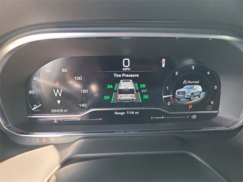 Used 2024 GMC Yukon XL SLT image 29