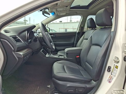 Used 2019 Subaru Outback 2.5i Limited AWD/4WD image 17