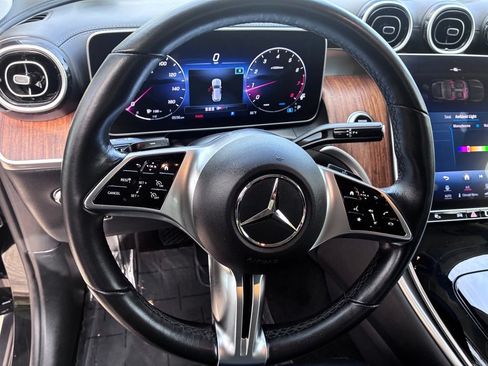 Used 2024 Mercedes-Benz GLC 300 image 29