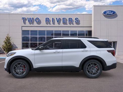 New 2026 Ford Explorer ST-Line w/ ST-Line Street Pack AWD/4WD image 3