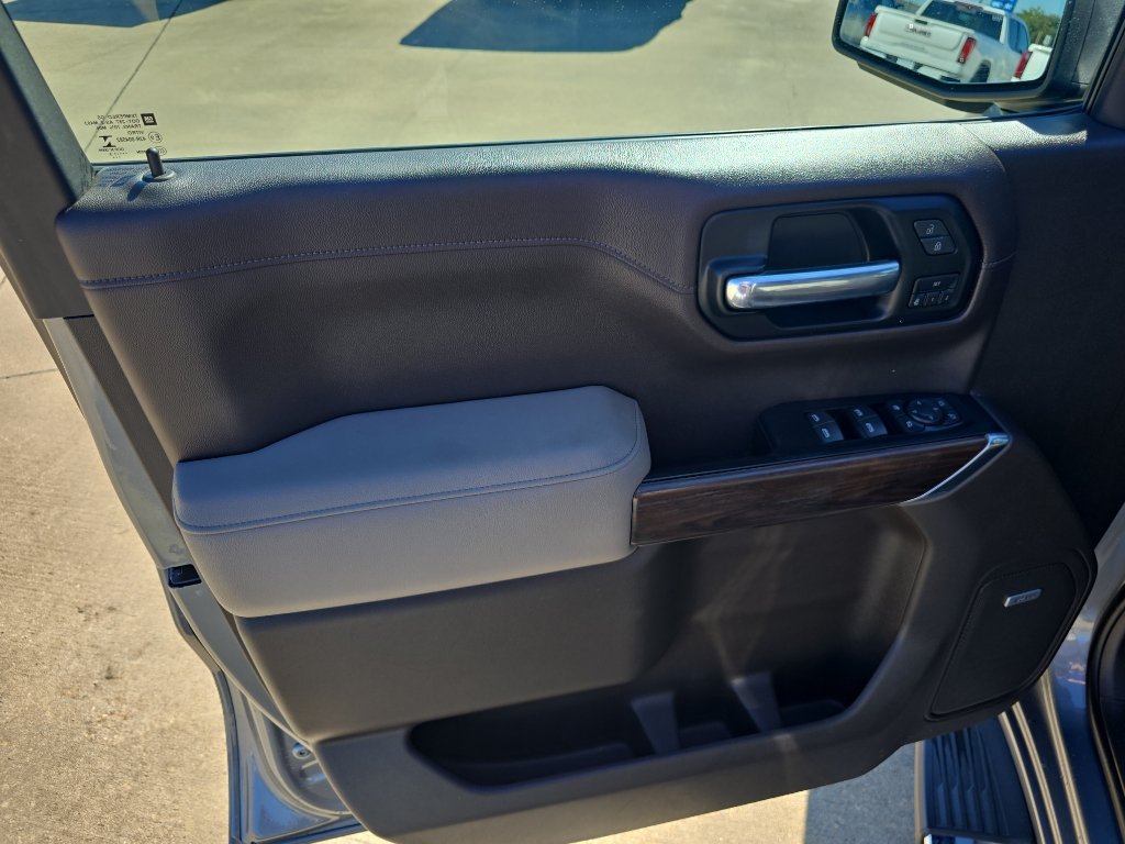 Used 2019 GMC Sierra 1500 SLT w/ SLT Premium Plus Package AWD/4WD image 13