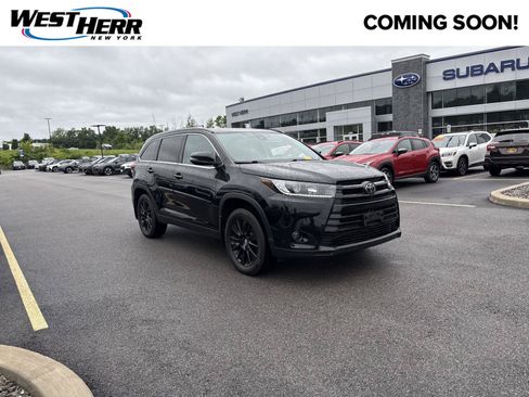 Used 2019 Toyota Highlander SE AWD/4WD image 1