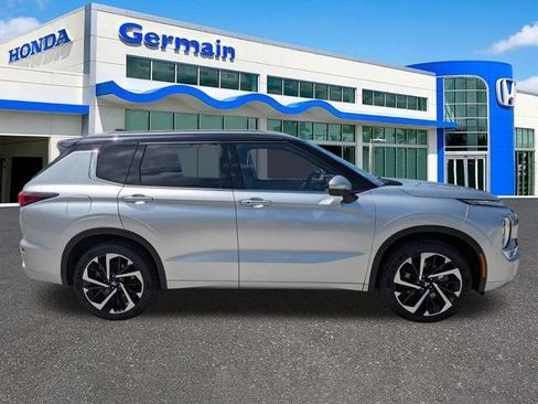 Used 2023 Mitsubishi Outlander SEL FWD image 4