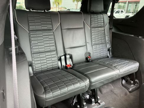 Used 2022 Cadillac Escalade Sport Platinum w/ LPO, ONYX Package AWD/4WD image 40