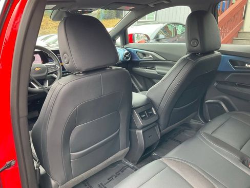 Used 2024 Chevrolet Equinox EV LT FWD image 31