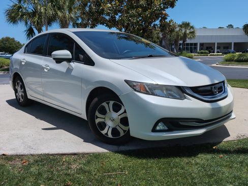 Used 2015 Honda Civic Hybrid Sedan image 2