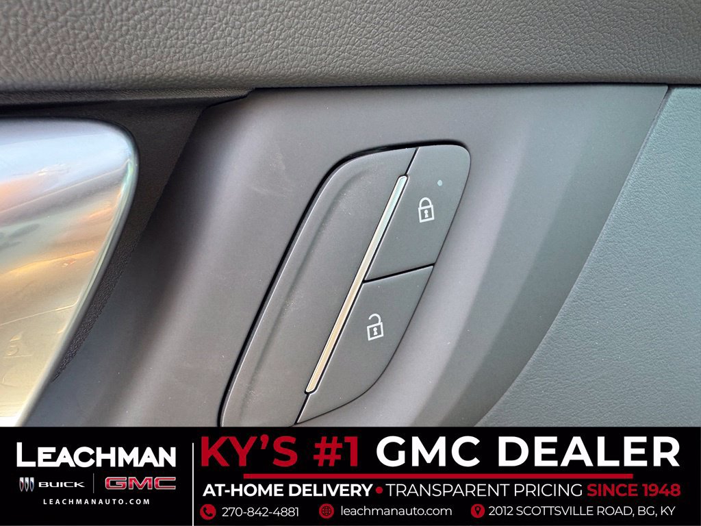 New 2027 Buick Enclave Preferred w/ LPO, Floor Liner Package FWD image 11