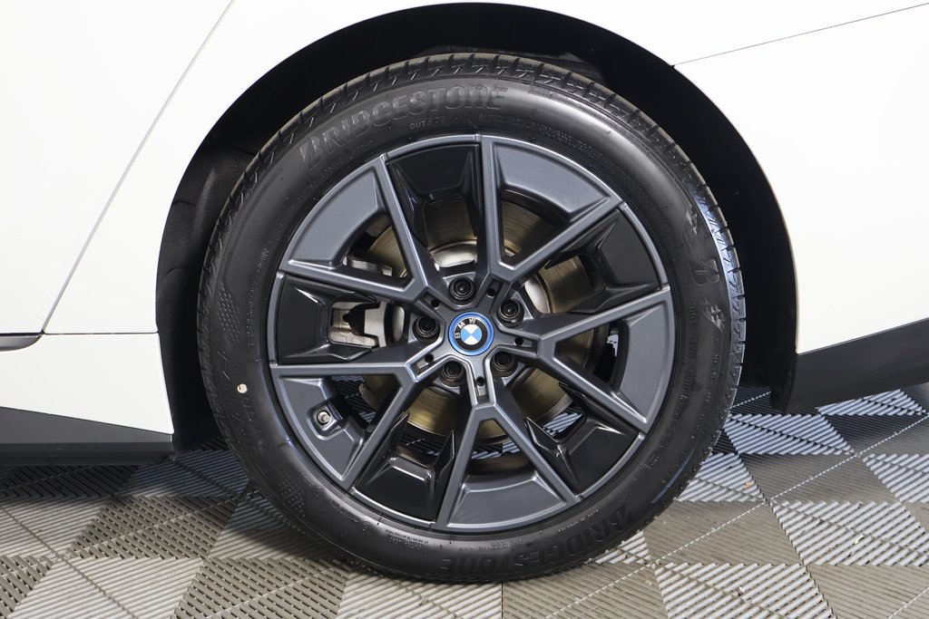 Certified 2024 BMW i4 eDrive40 w/ Premium Package RWD image 16
