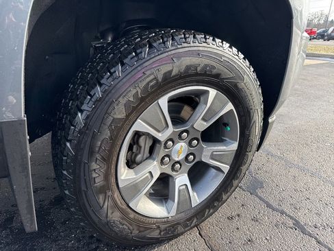 Used 2019 Chevrolet Colorado Z71 image 9