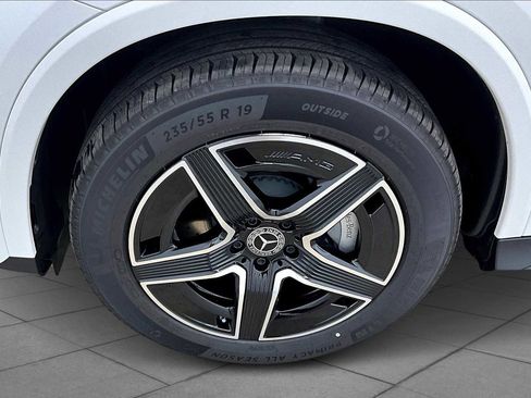 New 2025 Mercedes-Benz GLC 300 4MATIC image 11