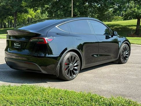 Used 2022 Tesla Model Y Performance AWD/4WD image 6