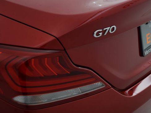 Used 2021 Genesis G70 2.0T image 13