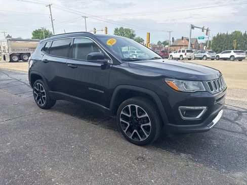 Used 2018 Jeep Compass Limited w/ Navigation Group AWD/4WD image 6