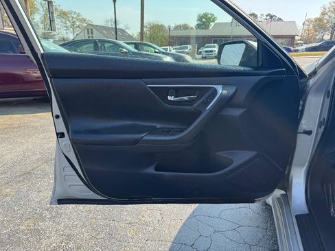 Used 2017 Nissan Altima 2.5 S w/ Power Driver Seat Package image 10