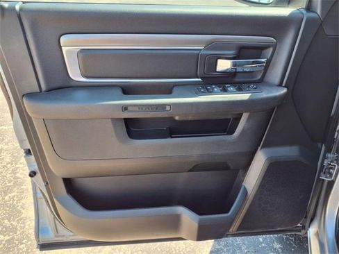 Used 2024 RAM 1500 Classic Warlock image 40