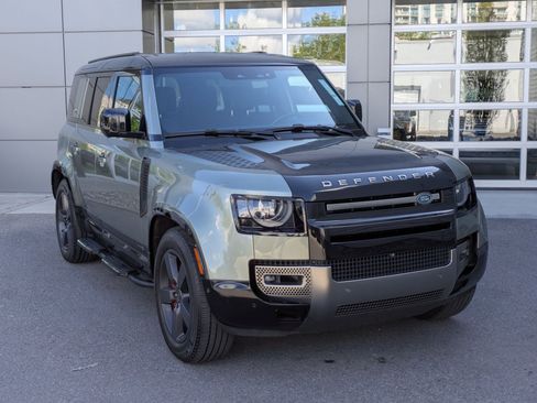 Used 2021 Land Rover Defender 110 X AWD/4WD image 3