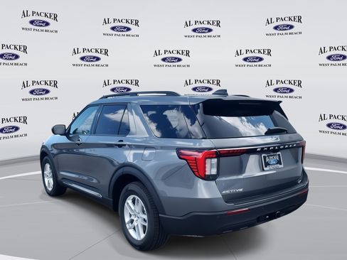 New 2025 Ford Explorer Active image 3