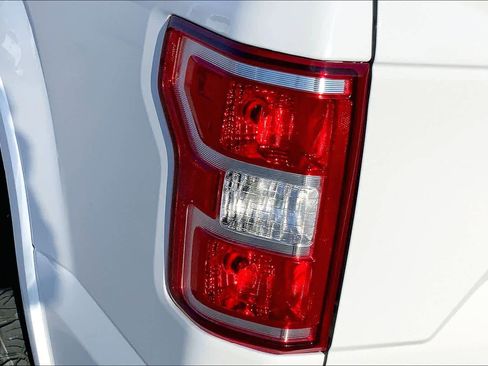 Used 2018 Ford F150 XLT w/ Equipment Group 302A Luxury image 27