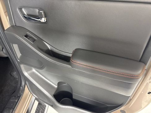 Used 2024 Nissan Frontier Pro-X w/ Technology Package RWD image 18