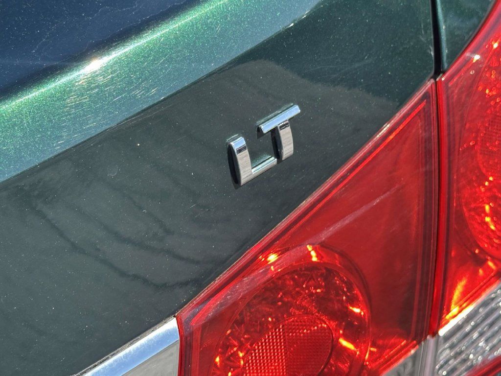 Used 2014 Chevrolet Cruze LT FWD image 10
