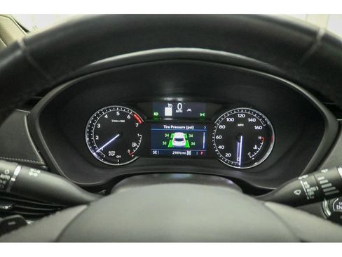 Used 2023 Cadillac XT4 Premium Luxury image 13