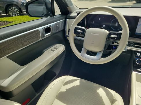 Used 2025 Hyundai Santa Fe Limited w/ Tow & Go Package image 19