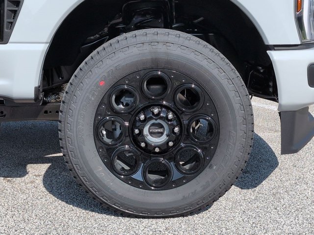 New 2026 Ford F250 Lariat w/ Black Appearance Package AWD/4WD image 11