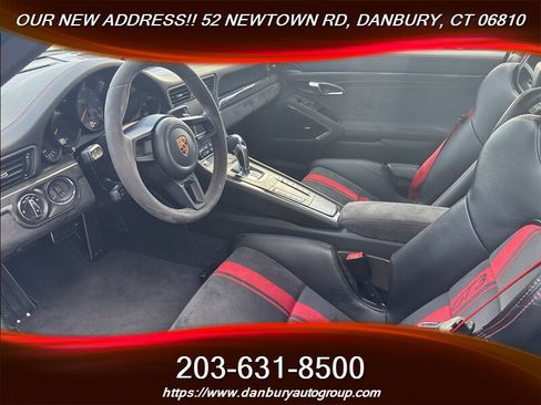 Used 2018 Porsche 911 GT3 RWD image 12