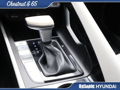 Used 2023 Hyundai Elantra Limited FWD image 39