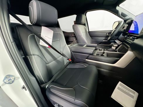 New 2026 Toyota Tundra SR5 AWD/4WD image 30