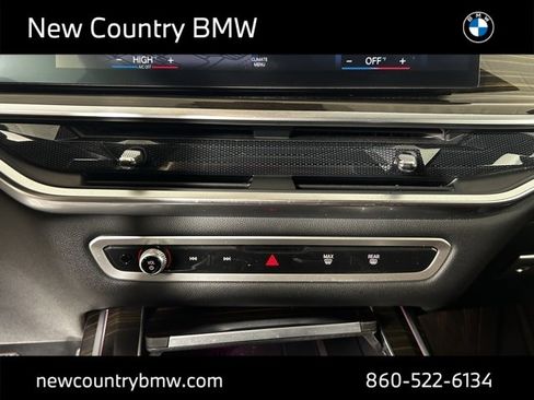 Used 2023 BMW X7 xDrive40i w/ Executive Package image 24