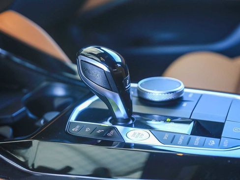 Used 2025 BMW X4 xDrive30i image 19