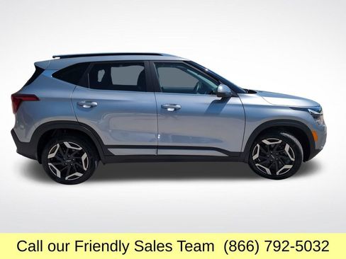 Used 2024 Kia Seltos SX w/ SX Sunroof Package AWD/4WD image 7