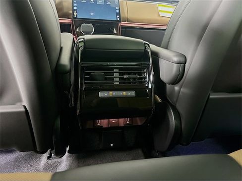 New 2026 Land Rover Range Rover Sport Dynamic SE image 24