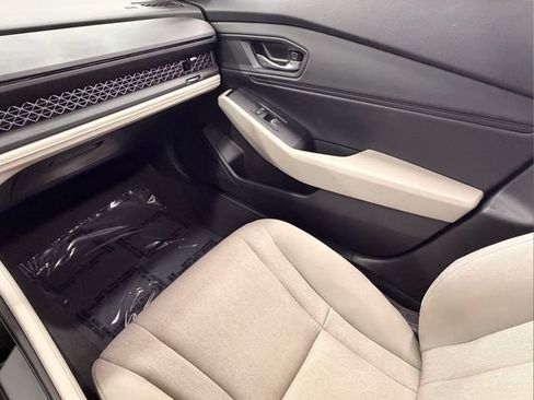 Certified 2024 Honda Accord EX image 22