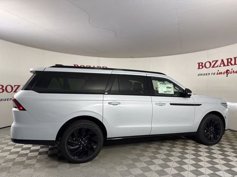 New 2025 Lincoln Navigator L Reserve w/ Jet Appearance Package image 8