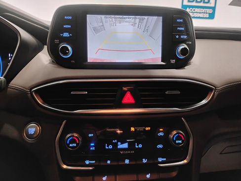 Used 2019 Hyundai Santa Fe SEL FWD image 13