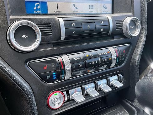 Used 2018 Ford Mustang Premium RWD image 33