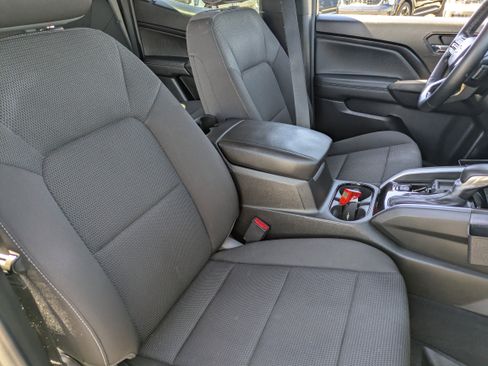 Used 2023 Chevrolet Colorado LT w/ LT Convenience Package II image 10