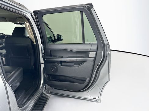 Used 2024 Ford Expedition Max XLT image 32