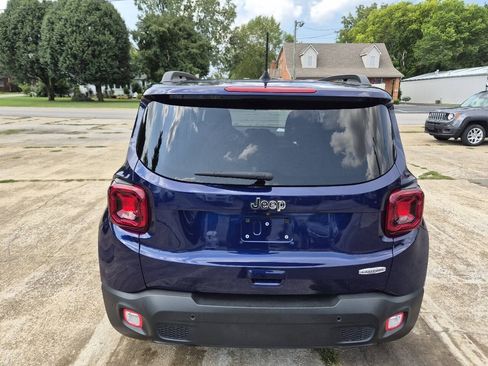 Used 2021 Jeep Renegade Latitude w/ Luxury Group I FWD image 9
