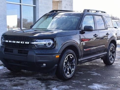 New 2025 Ford Bronco Sport Outer Banks image 9